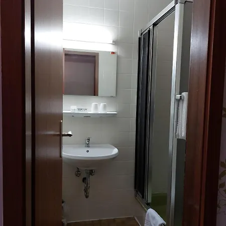 فندق مبيت وإفطار Roessle 3*